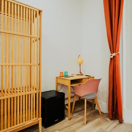 B&B Lara'S Home By I Borbone เนเปิลส์ ภายนอก รูปภาพ