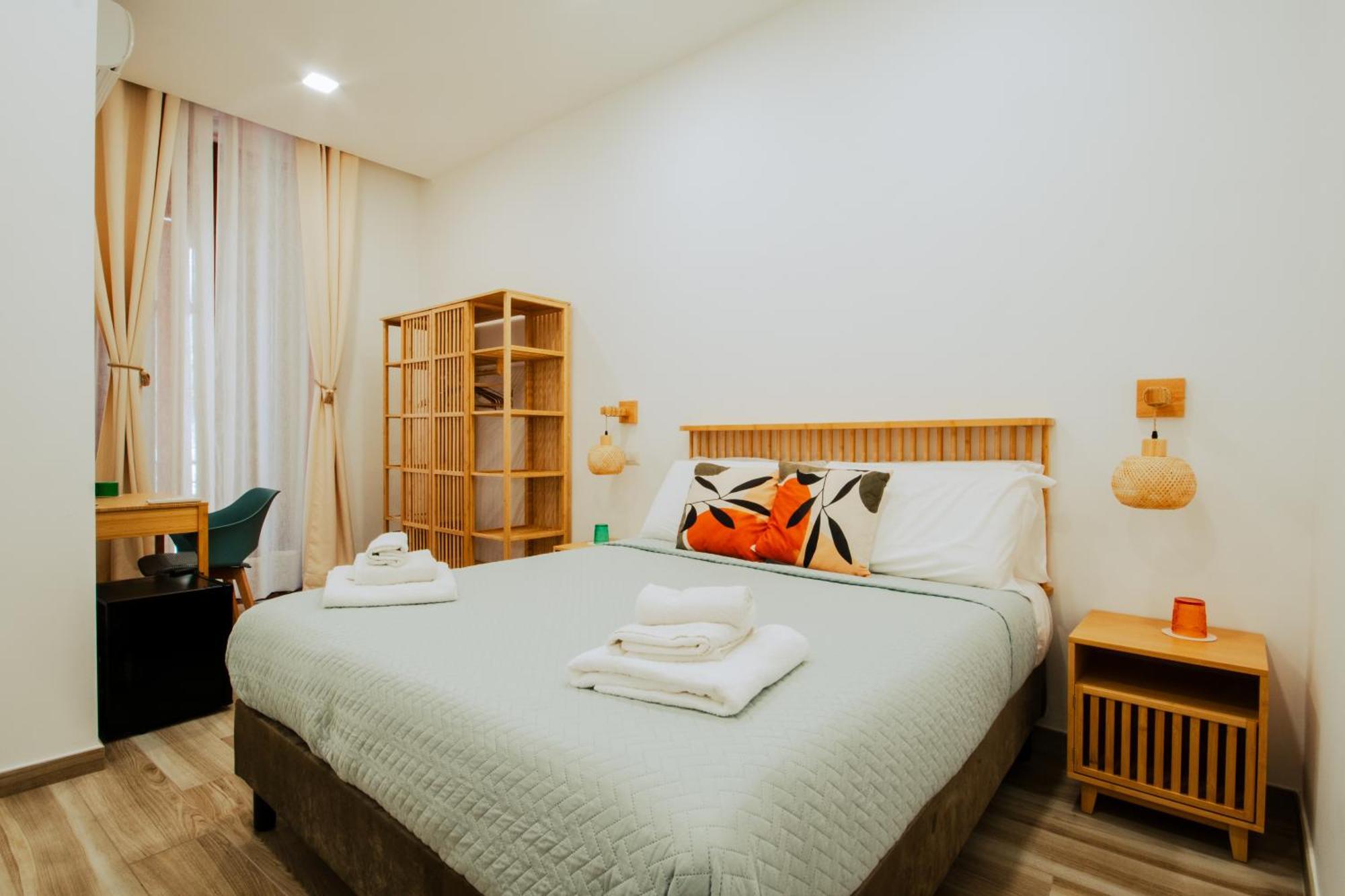 B&B Lara'S Home By I Borbone เนเปิลส์ ภายนอก รูปภาพ